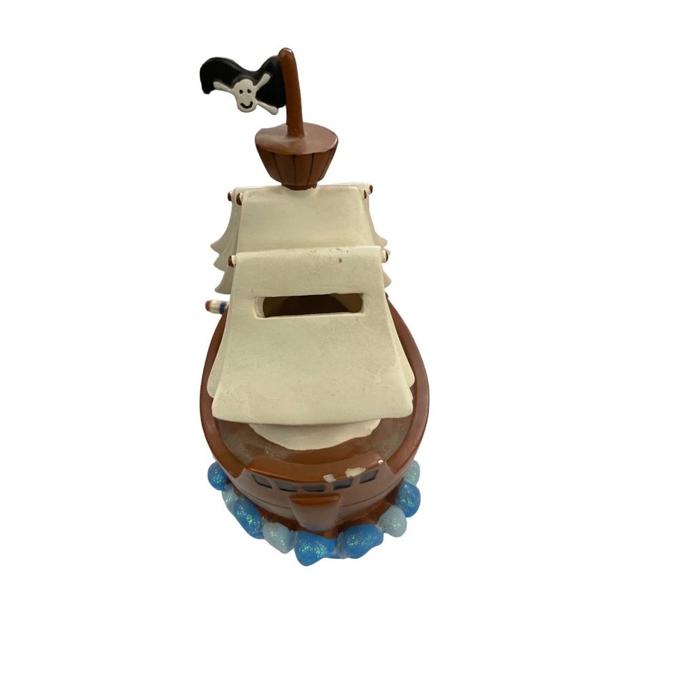 Boat  piggy‎ bank